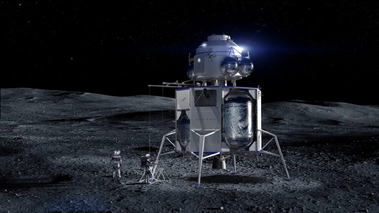 Lunar Landing Plan: NASA Satellite Travels to the Moon